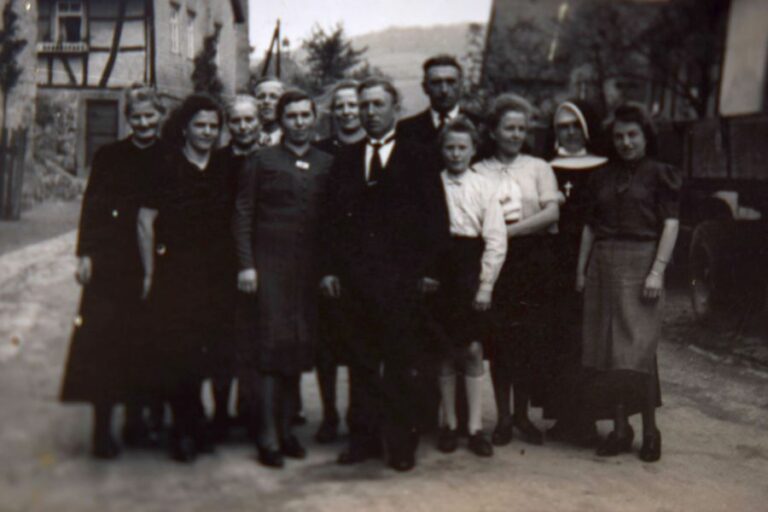 Familienbild aus den 1940 er Jahren